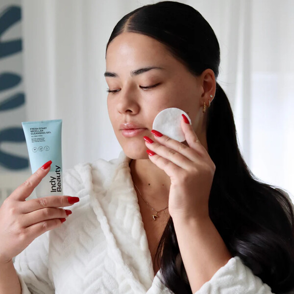 Indy Beauty Fresh Start Micellar Cleansing Gel (Bild 3 von 3)